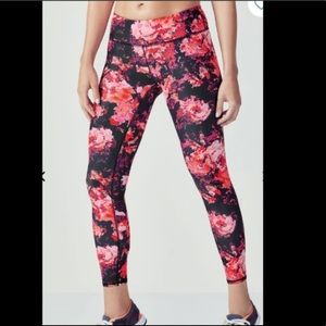 FABLETICS CROPPED LEGGINGS - LARGE - PINK FLORAL